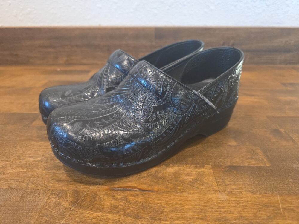 Dansko 40 Comfort Leather Embossed Floral Clogs Shoes Women's